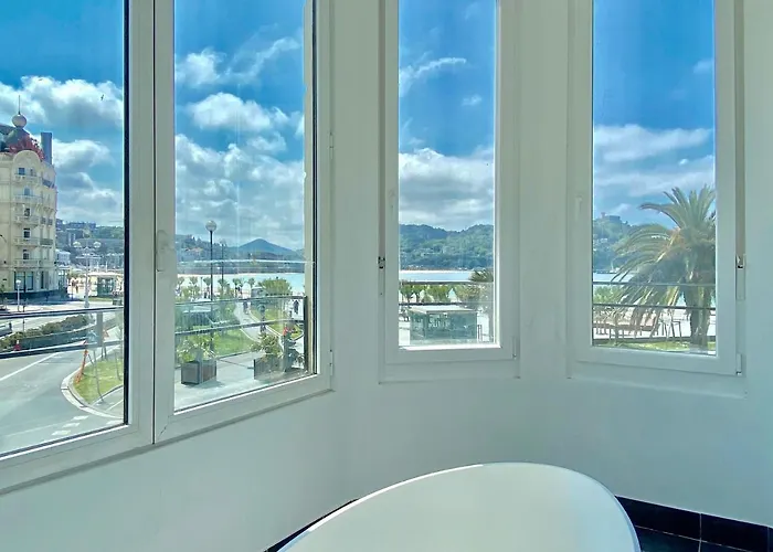 Mirandoalaconcha 2* سان سيباستيان